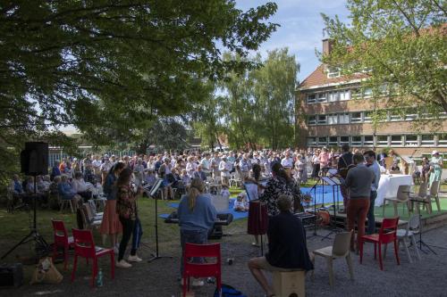 LVIE MG 1073 resized