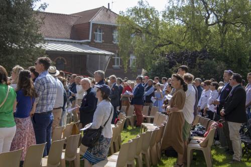 LVIE MG 1085 resized